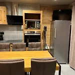 Apartment De Mae Val Thorens