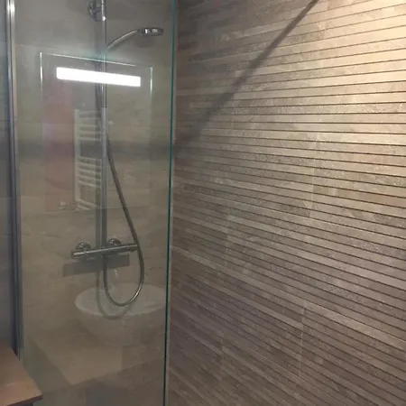 Апартаменты De Mae *